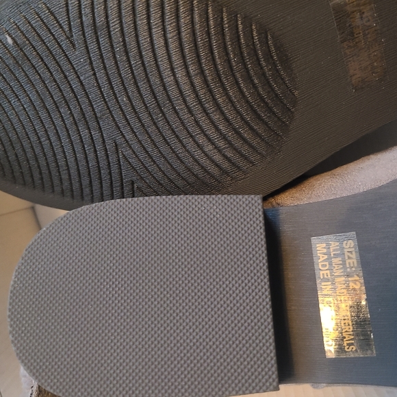 Maurices Grey Regina sherpa foldover ankle bootie - Picture 5 of 10